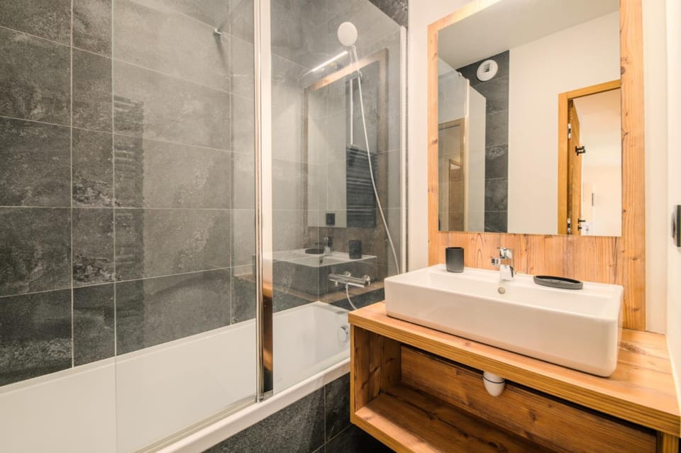 TSV Les Sources de Canop e 3p6 8p Cabin Apartment in Saint-Gervais-Bains
