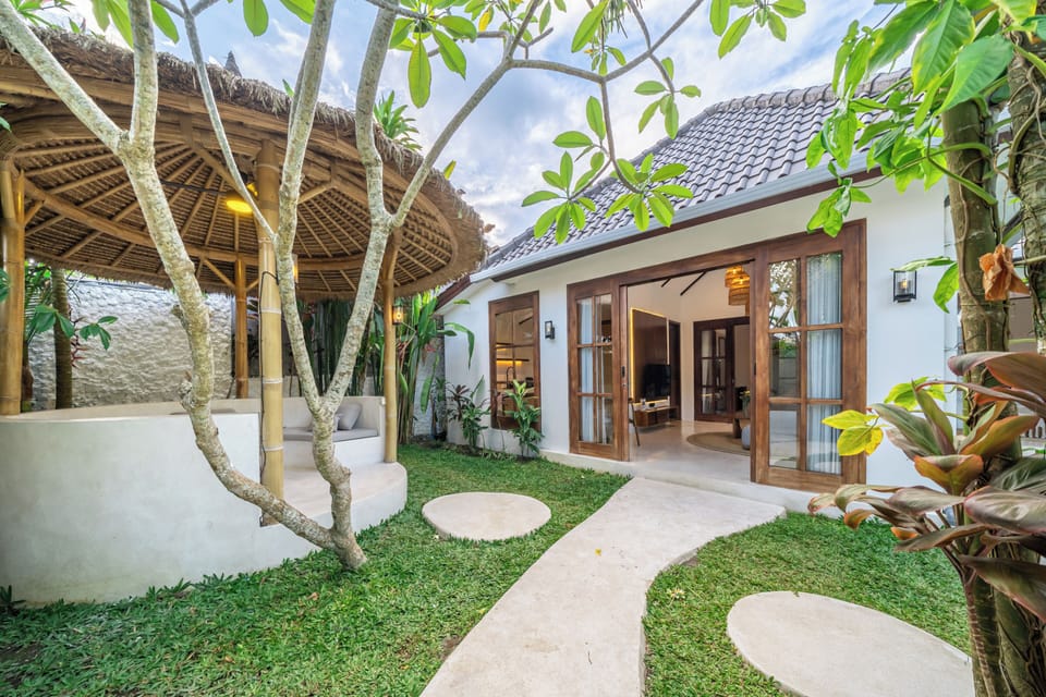Exclusive Villa, Pool View | Terrace/patio