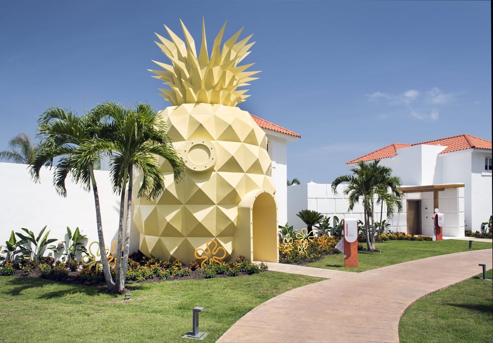 Room (THE PINEAPPLE) | View from room