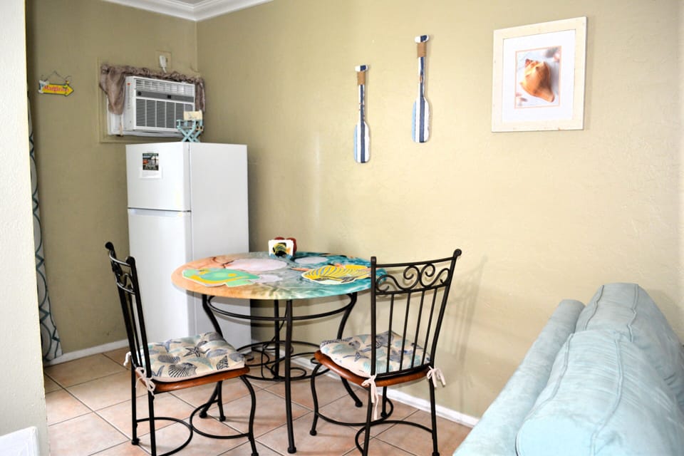 Fridge, microwave, coffee/tea maker, toaster