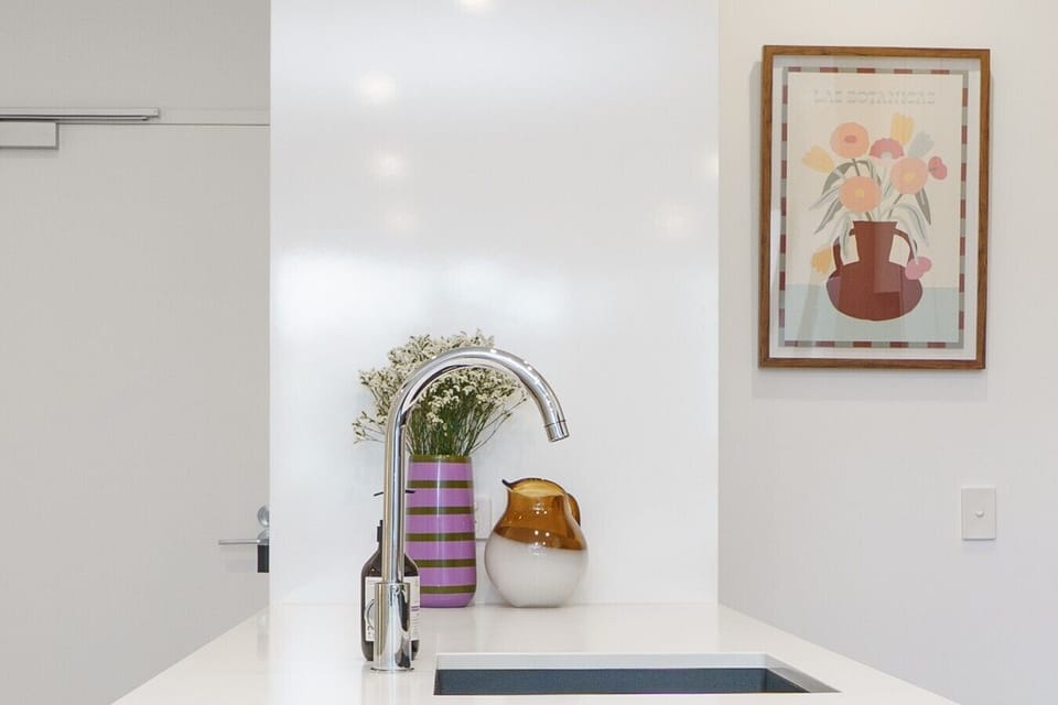 Thoughtful touches throughout the apartment create a welcoming space where you`ll instantly feel at home.