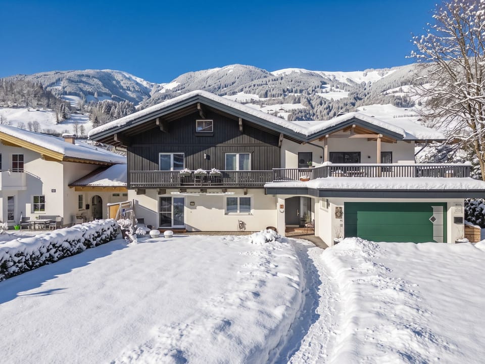 Holiday Home Exterior [winter]