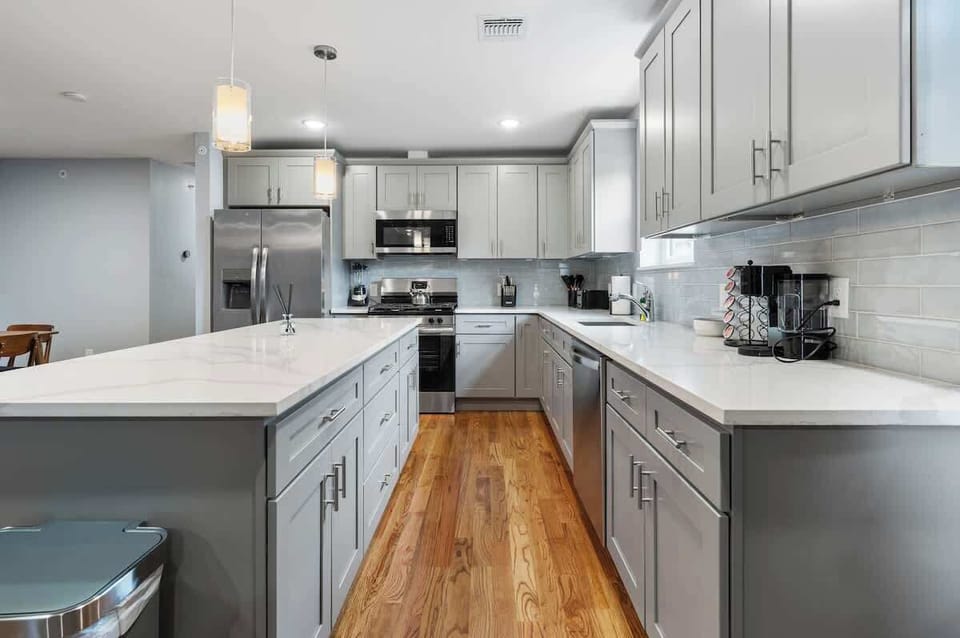 Modern updated kitchen with sleek cabinetry, stainless steel appliances, and ample counter space. Designed for both style and function, it’s perfect for everyday cooking or entertaining.