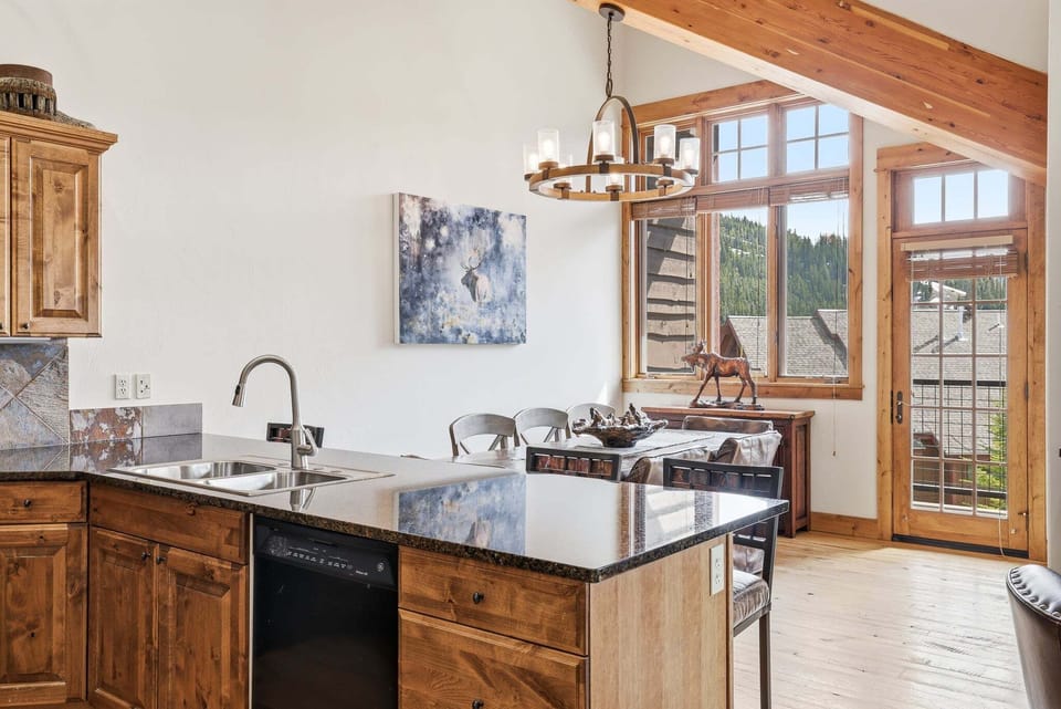 Fully equipped kitchen