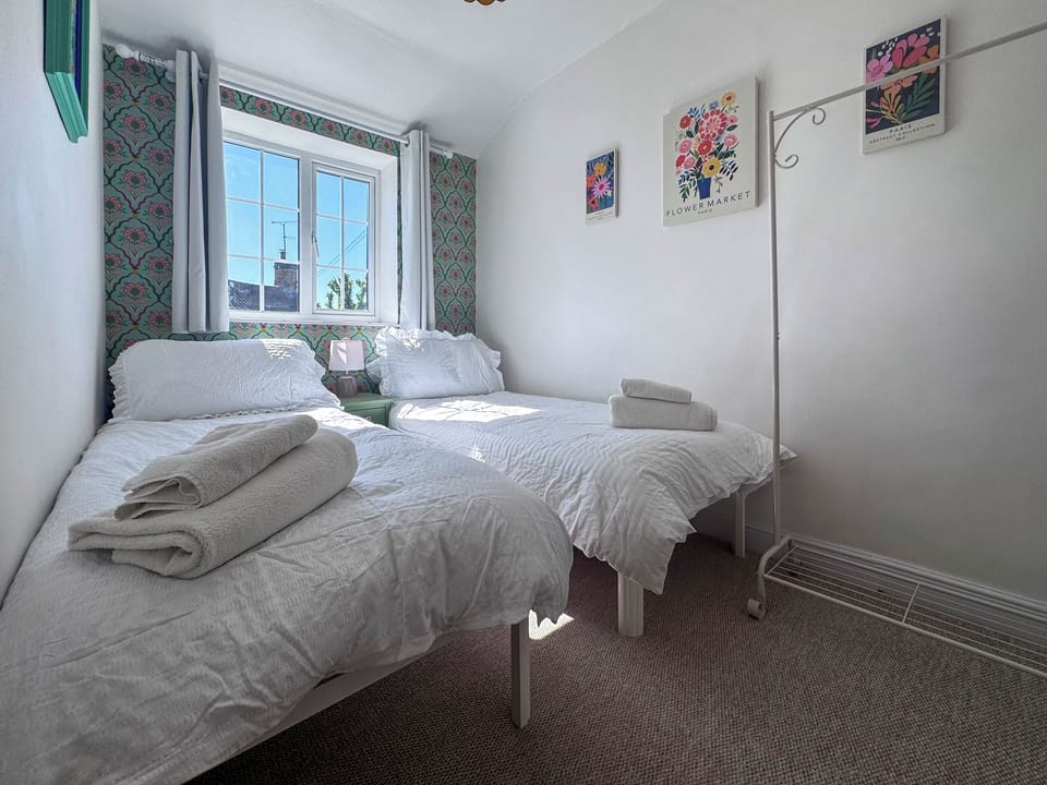 Twin bedroom | Little Tern, Snettisham