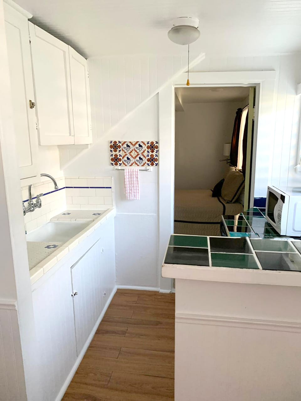 Apartment, Non Smoking (12) | Private kitchen | Coffee/tea maker, fridge, microwave
