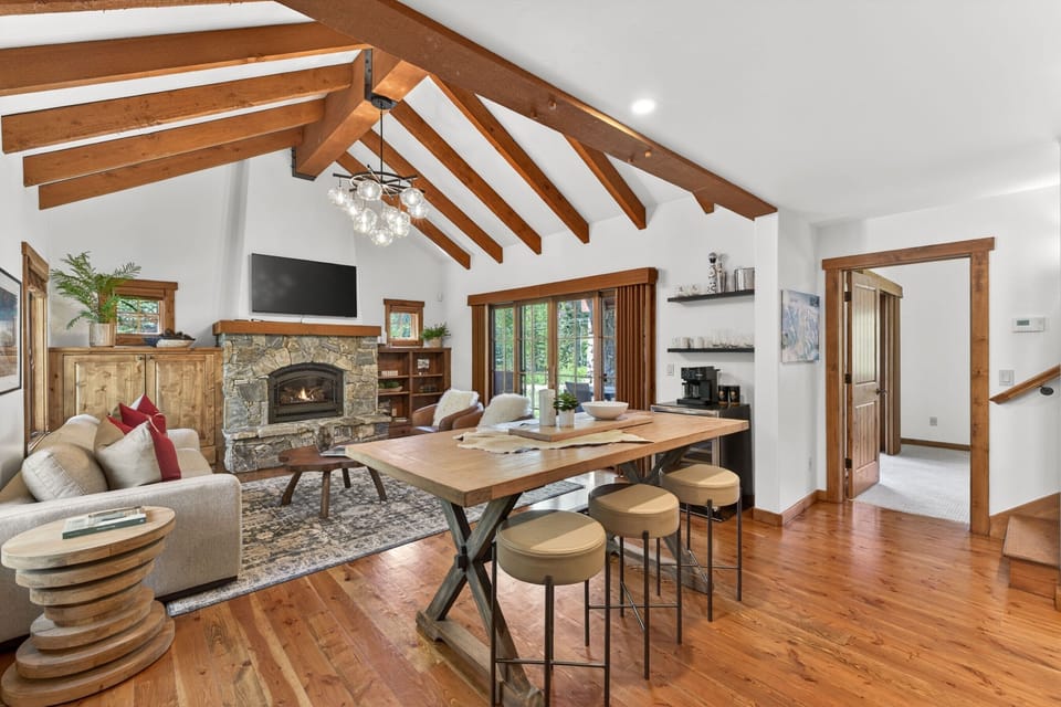 Dining space made for slow mountain mornings
