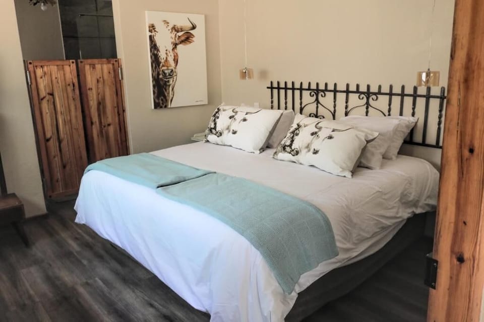 Egyptian cotton sheets, premium bedding, in-room safe