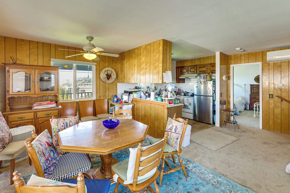 Dining Area | Kitchen
