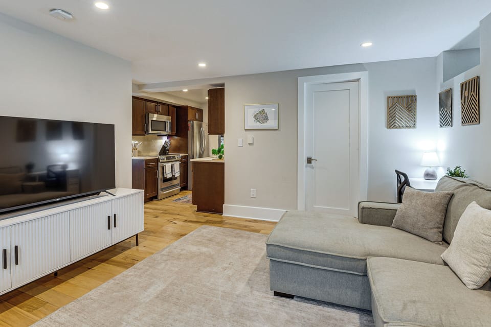 Living Room | Full Sleeper Sofa