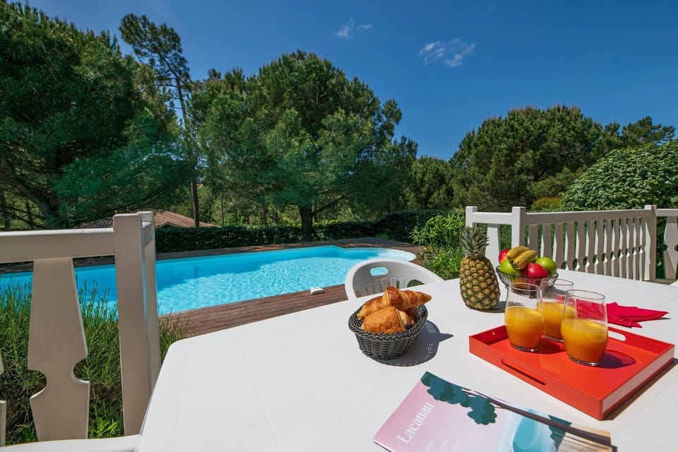 Holiday Home Swimming Pool