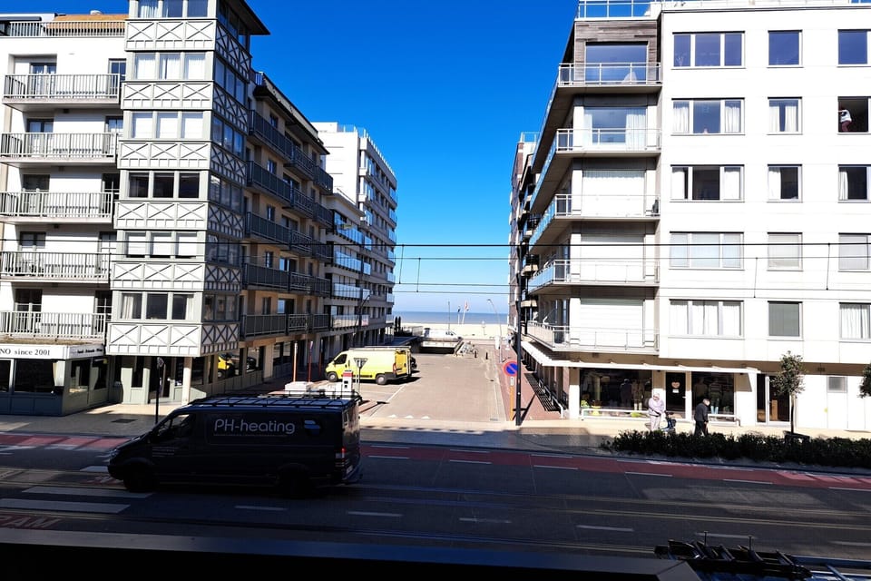Immediate Surroundings [summer] (<1 km)