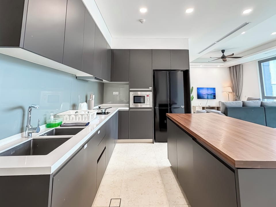 Apartment, 3 Bedrooms | Private kitchen