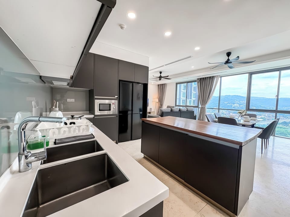 Apartment, 3 Bedrooms | Private kitchen