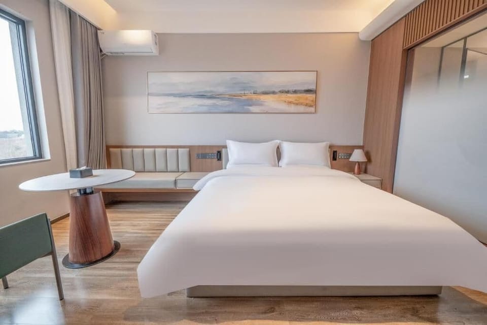 Single Room, Courtyard View | Soundproofing, iron/ironing board (on request), WiFi (free)