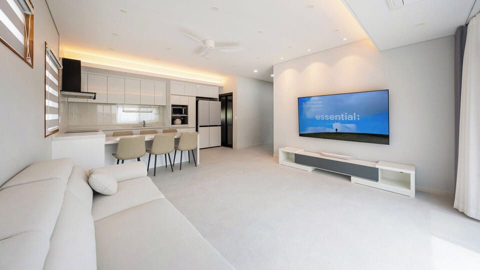 Basic Room, 3 Bedrooms (Gru Private House) | 3 bedrooms, free WiFi