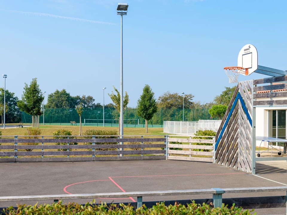 Apartment | Sport court