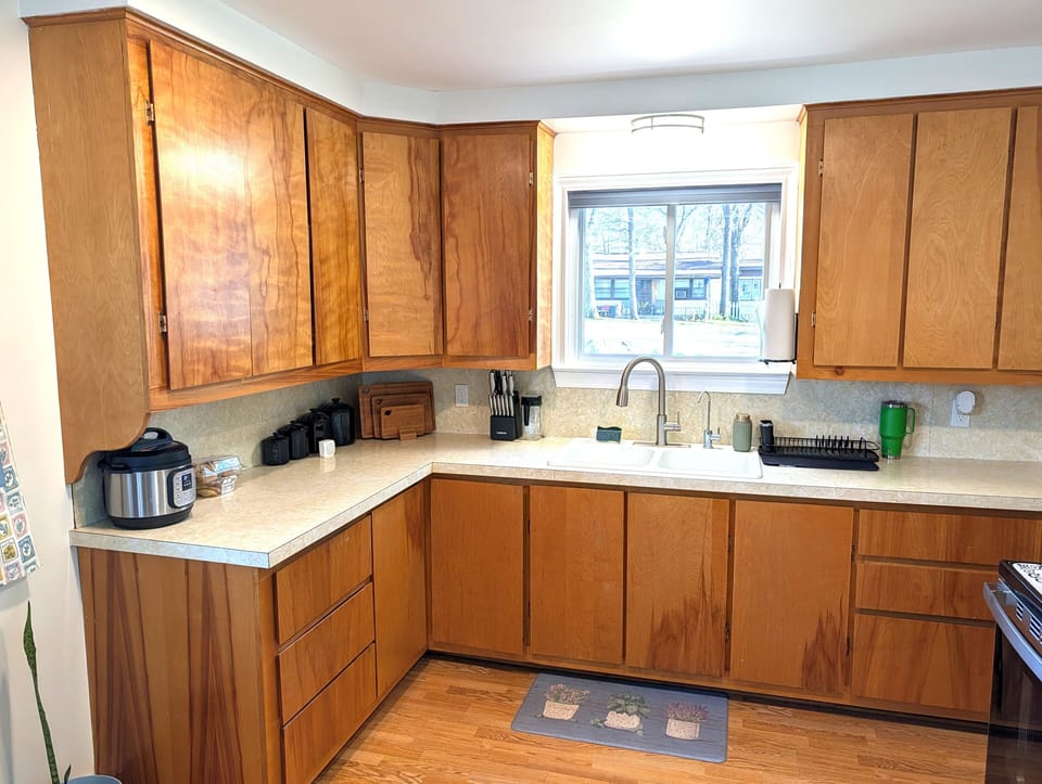 KITCHEN (MAIN FLOOR):  Modern kitchen with all appliances except for a dishwasher.