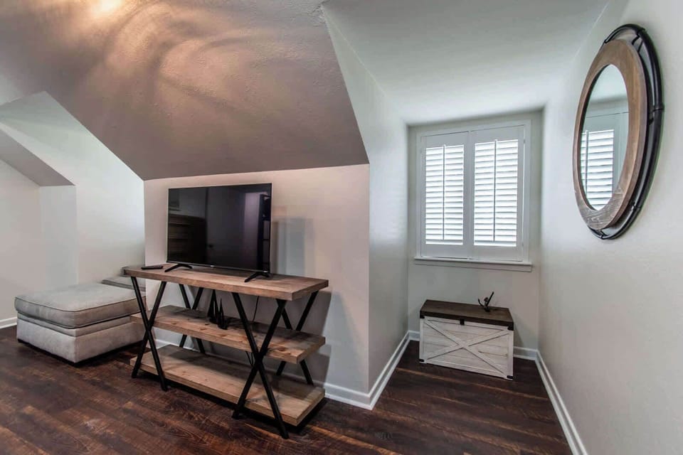 House, Multiple Beds, Pool Access, Pool View (103+201 ocean view) | Interior