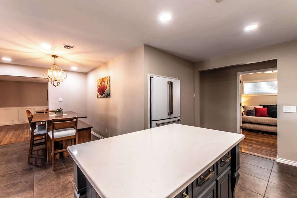 House, Multiple Beds, Pool Access, Pool View (103+201 ocean view) | Interior