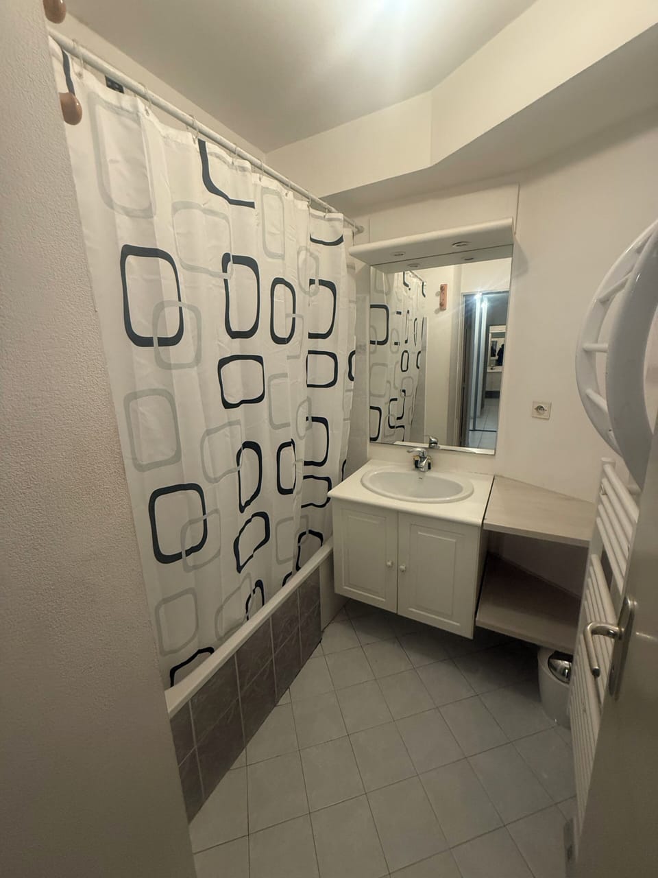 Deluxe Apartment, Garden View | Bathroom