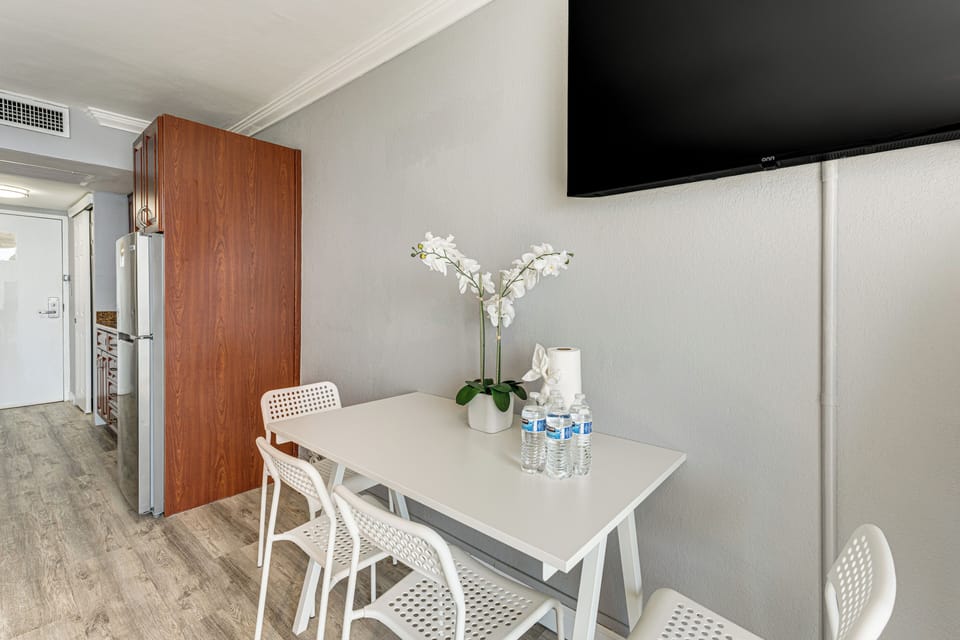Apartment (0 Bedroom) | Interior