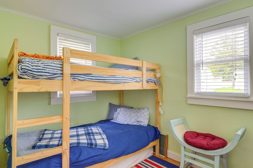 House (2 Bedrooms) | Interior