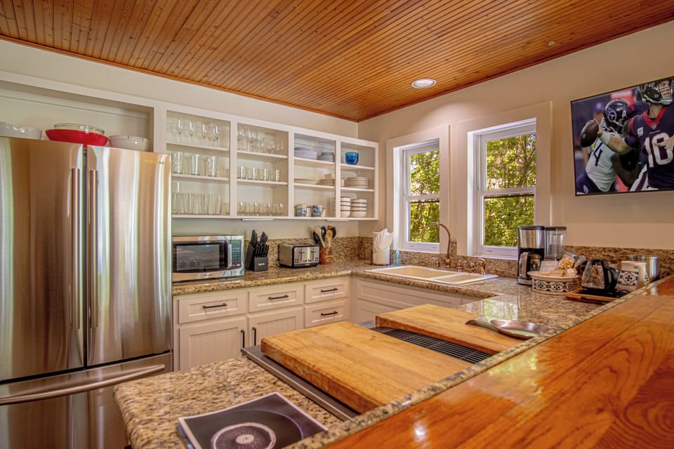 Modern kitchen with granite counters
