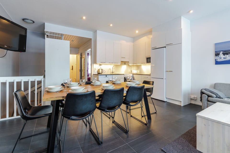 Comfort Apartment, 6 Bedrooms, Sauna, Slope side | Interior