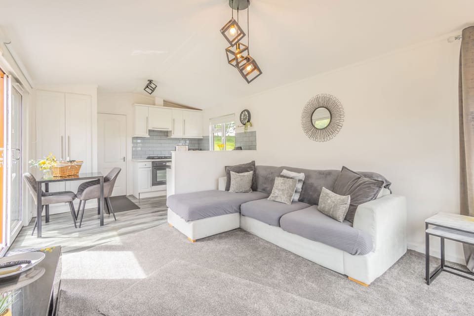 Hazel Retreat, Felton - Host & Stay