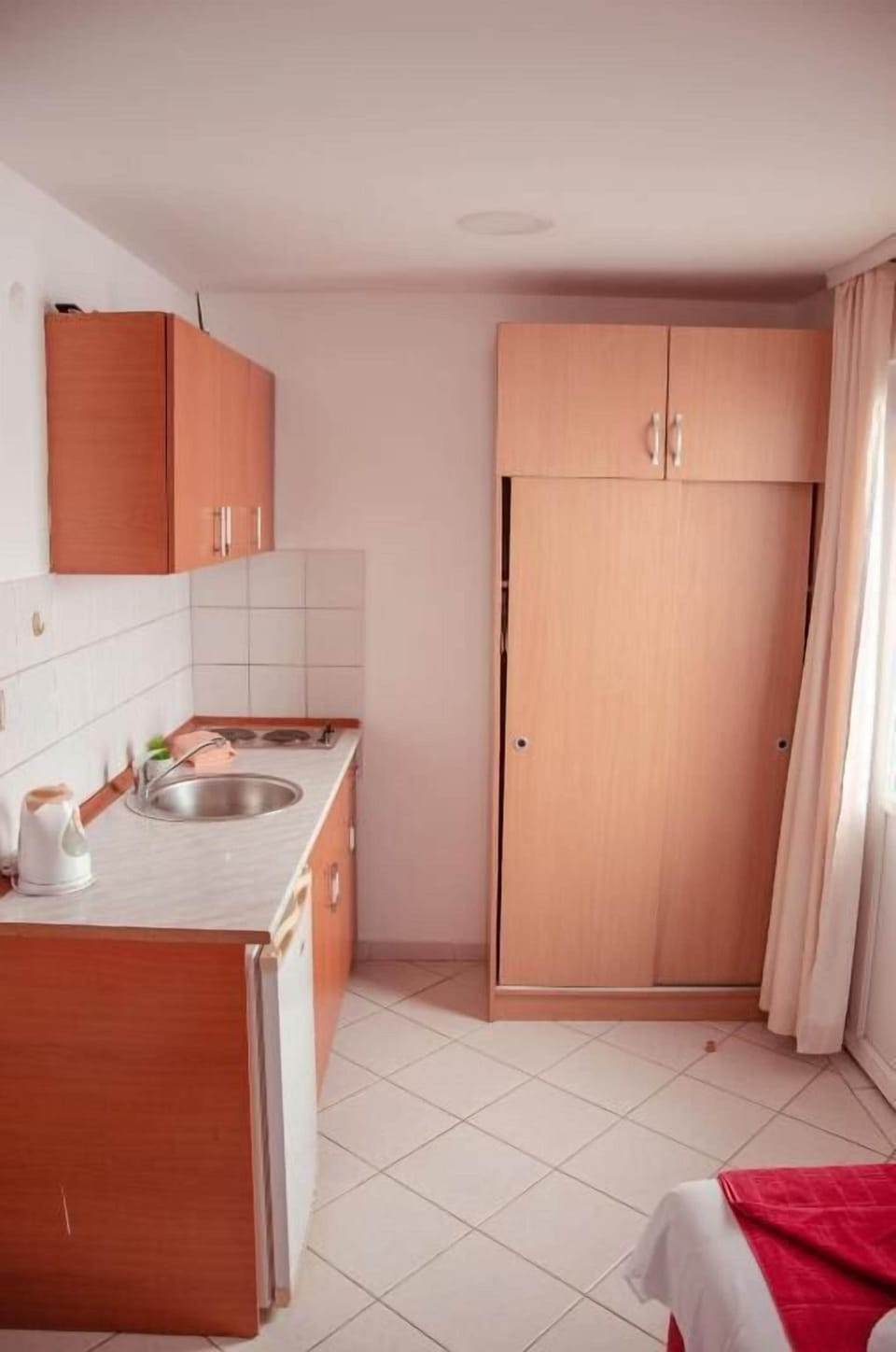 Superior Studio, Balcony, Partial Sea View | Private kitchen