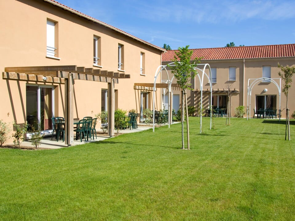 Apartment | Garden