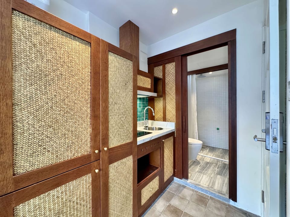 Private kitchenette