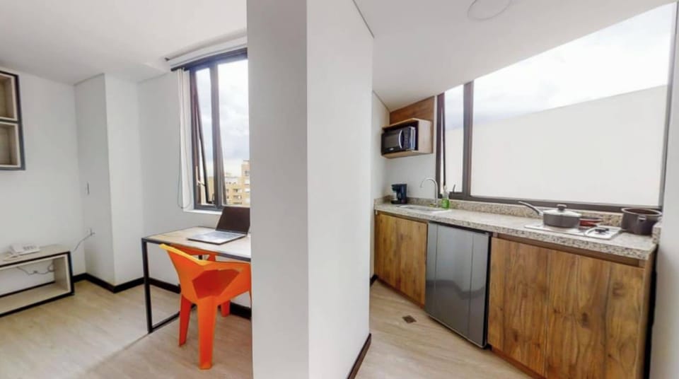 Comfort Studio, City View | Private kitchen | Stovetop, cookware/dishes/utensils