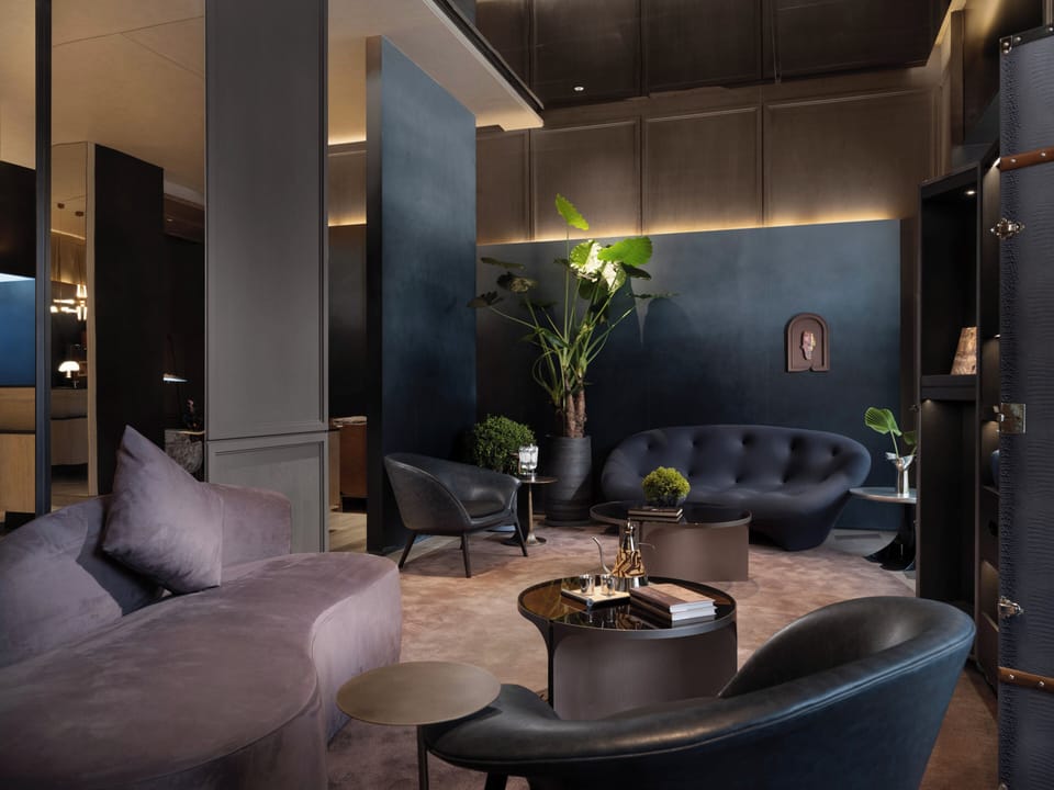 Lobby sitting area