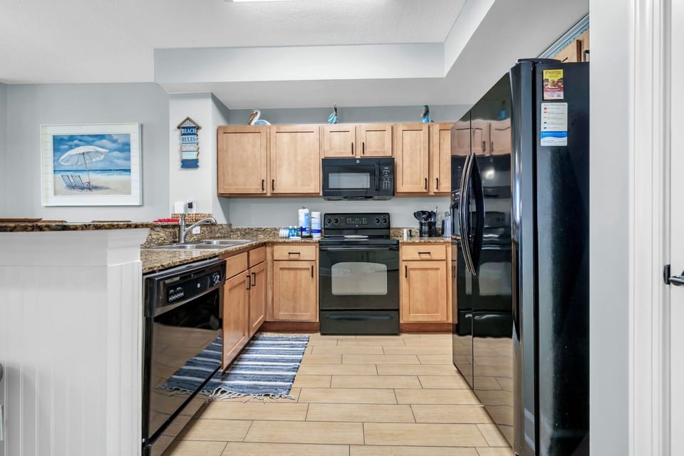 Full kitchen