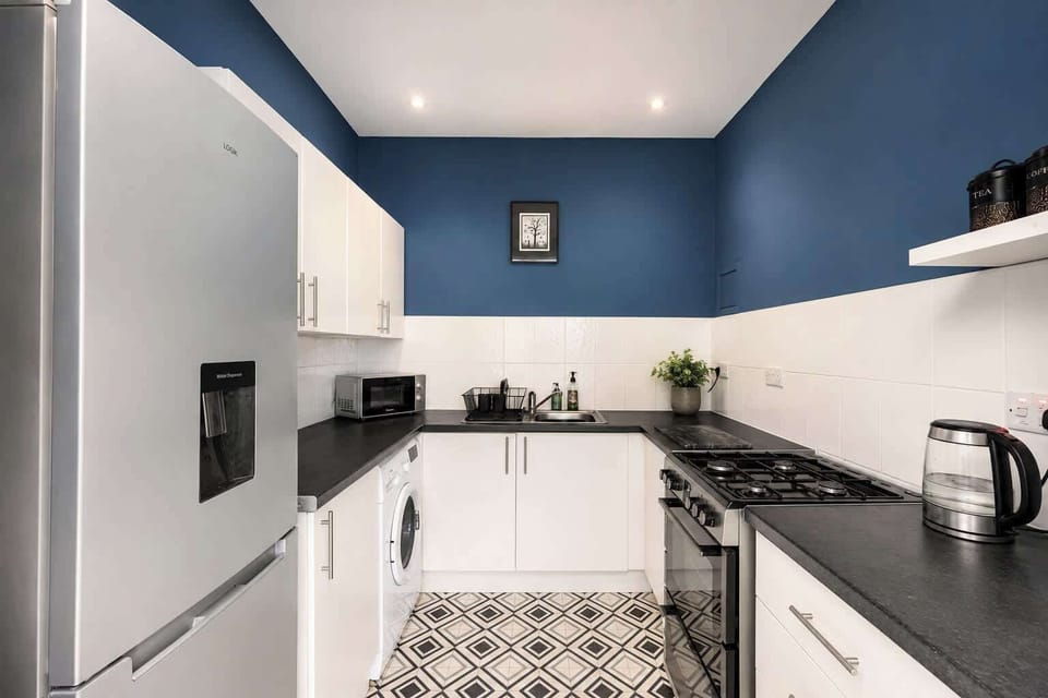 The kitchen is fully equipped to prepare a simple meal 