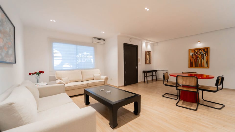 House | 1 bedroom