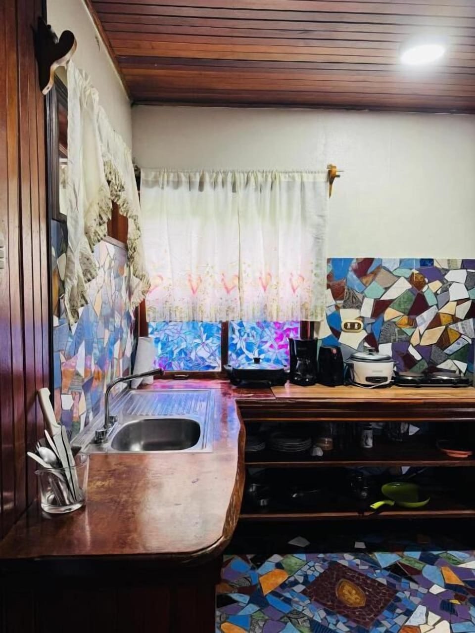 Family Apartment, Garden View | Private kitchen