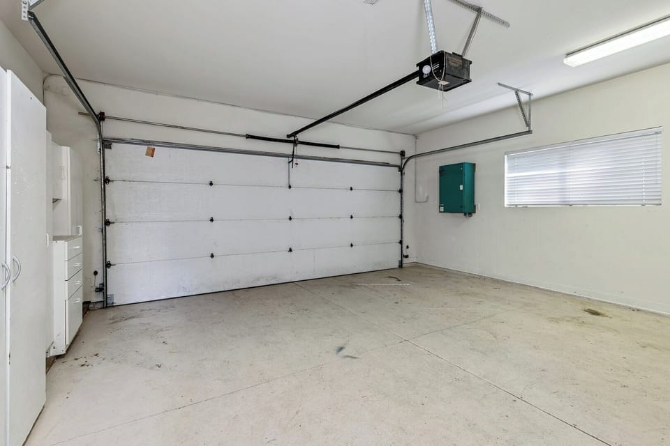Spacious Garage