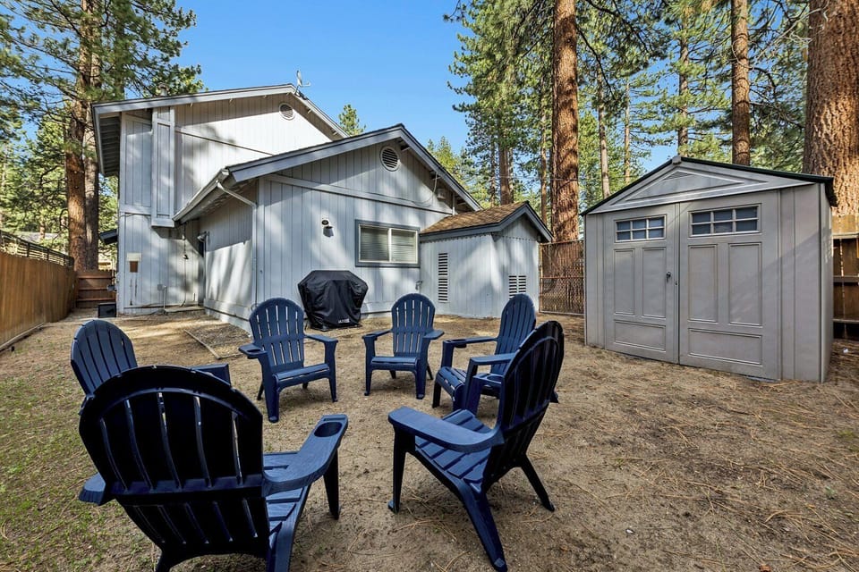 Outdoor Area with Gas Grill