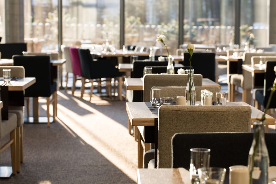 2 restaurants, Regional cuisine
