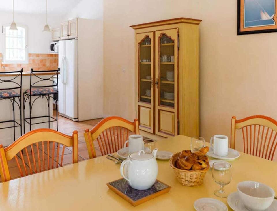 House | Dining