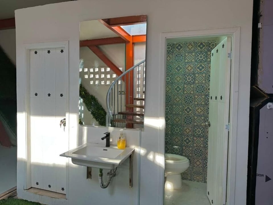 Superior Double Room | Bathroom