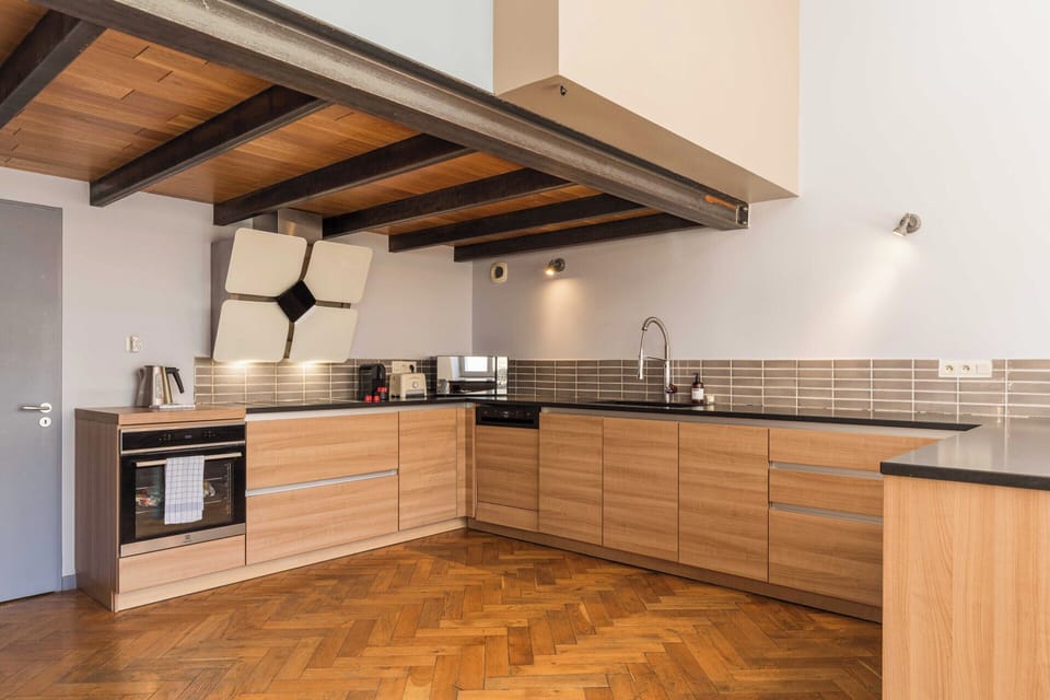 Apartment | Private kitchen | Fridge, microwave, oven, stovetop