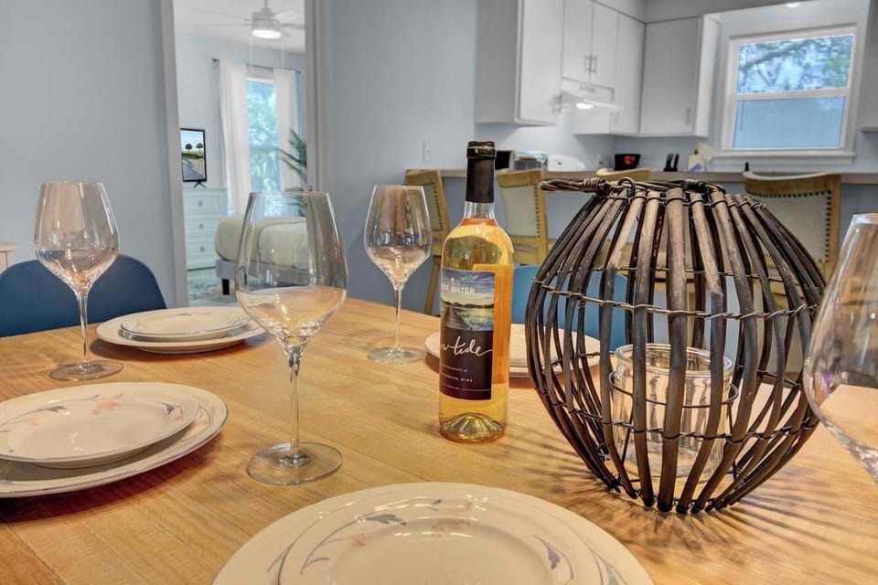 The dining space comfortably seats 6 guests for meals, games, and quality time together.