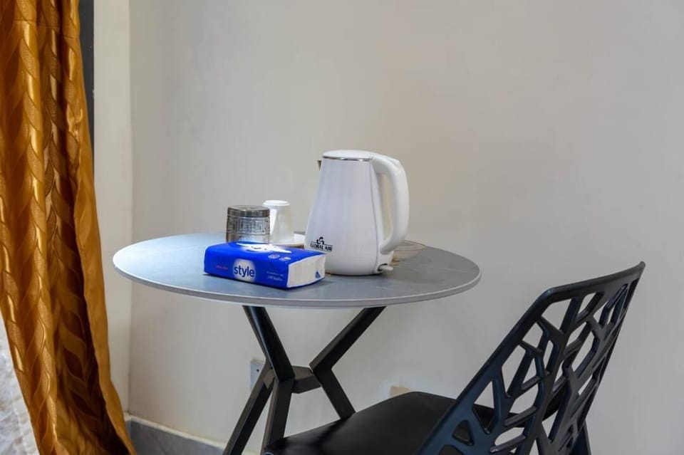 Luxury Single Room, City View | Desk, laptop workspace, blackout drapes, soundproofing