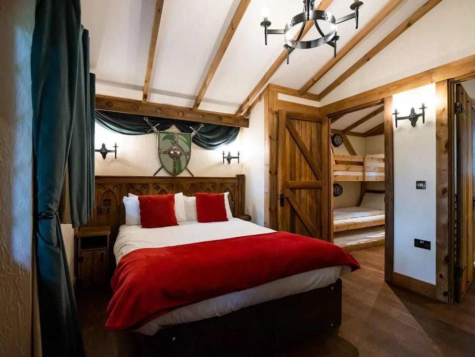 Woodland Lodge | Bathroom | Towels