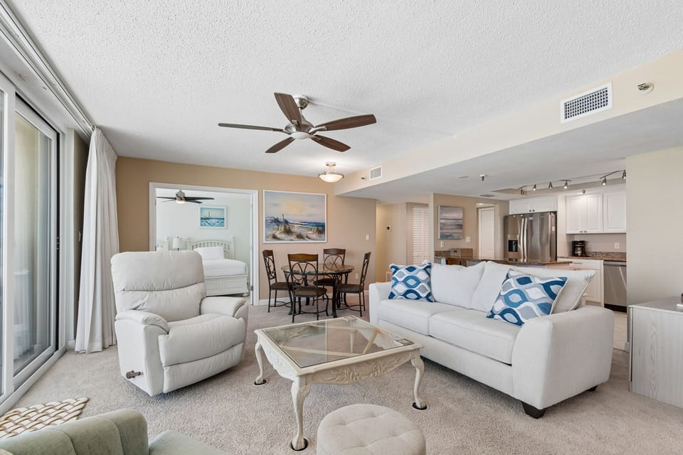 Living room/Dining room