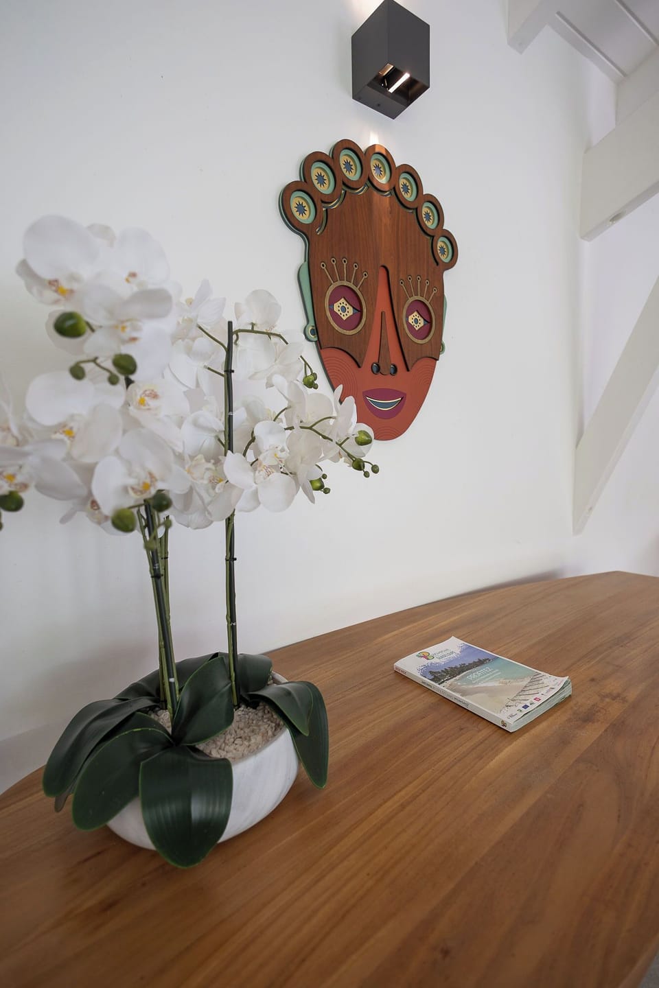 Deluxe Villa, 3 Bedrooms, Hot Tub, Pool View | Living area | 32-inch flat-screen TV with satellite channels, TV, Netflix